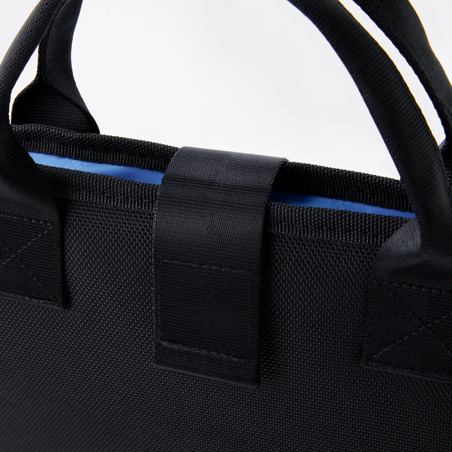 freezable-chill-board-large-o3 freezable-chill-board-large-black-ecofreeze-plus-zoom-handles.jpg