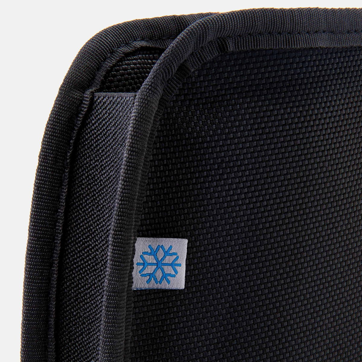 freezable-wine-cooler-o6 freezable-wine-cooler-black-zoom-snowflake-tag.jpg